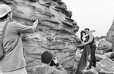 �_(t��i)������ʯ�ϵĻ鼆�zӰ���D��