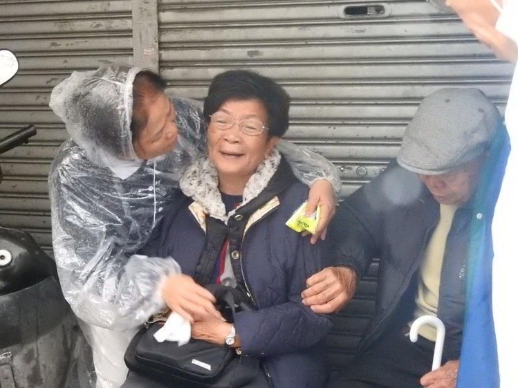 臺(tái)灣新北發(fā)生火災(zāi)致6人死亡 4人環(huán)抱燒成焦尸 臺(tái)灣新北發(fā)生火災(zāi)致6人死亡 4人環(huán)抱燒成焦尸