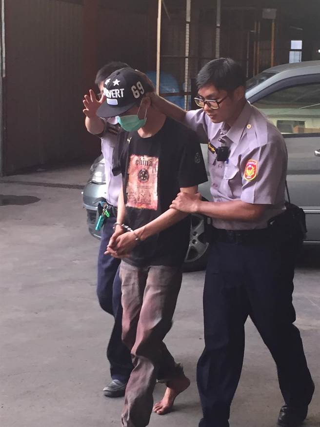 新北地院安檢或存問(wèn)題 外籍男子庭審時(shí)持刀自殺 新北地院安檢或存問(wèn)題 外籍男子庭審時(shí)持刀自殺