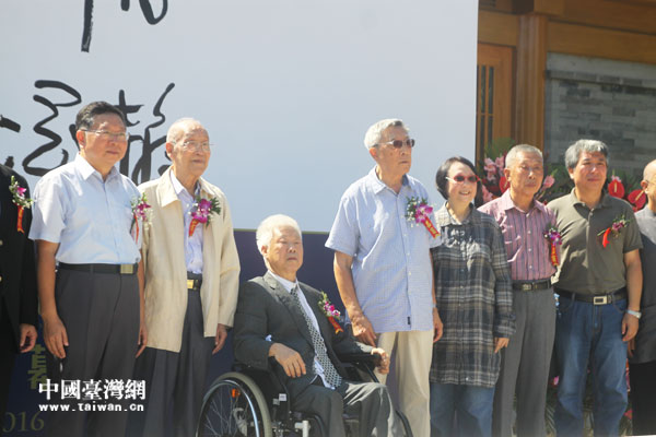 �_(t��i)����������ʿ�x�������𣬺�ī���A������չ�ھ��e�k