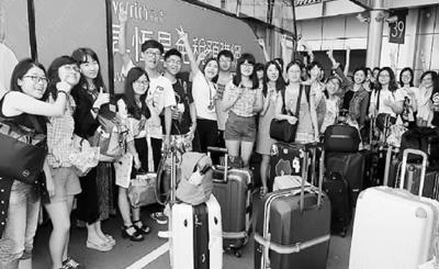 大陸赴臺(tái)學(xué)生人數(shù)銳減 各大學(xué)哀鴻遍野有苦說不出 大陸赴臺(tái)學(xué)生人數(shù)銳減 各大學(xué)哀鴻遍野有苦說不出