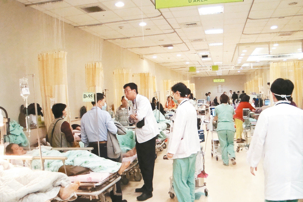 �_(t��i)��(d��ng)�֡�һ��һ�ݡ���· �t(y��)Ժ�o(h��)��������ѩ�ϼ�˪