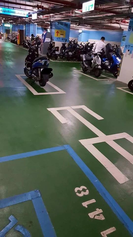 ��ͣĦ��܇ ���W(w��ng)��ɵ�ۣ����]�^�Z(y��)���ώ��ĸ���ô��