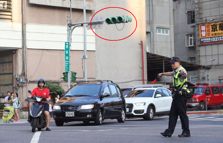 �_(t��i)������늏S�B�m(x��)���C(j��)���°�߷��ڽ�ͨ��̖(h��o)��ȫ�ڡ����DƬ��(l��i)Դ���_(t��i)����(li��n)�ψ�(b��o)����