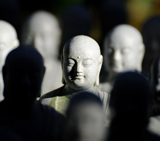 老人嫌鄰居練琴吵 喇叭播放念經(jīng)聲與其“大斗”(圖) 老人嫌鄰居練琴吵 喇叭播放念經(jīng)聲與其“大斗”(圖)