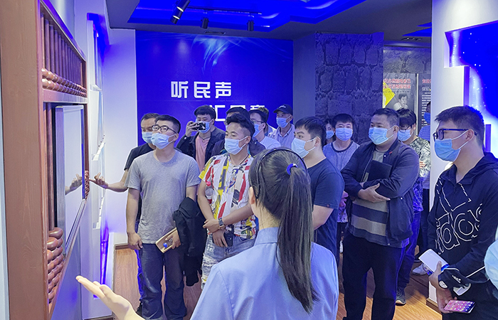 1622109137991763.jpg 小五〇六直管部大理龍悅?cè)A府項(xiàng)目參觀大理州人民檢察院接受警示教育活動(dòng).jpg