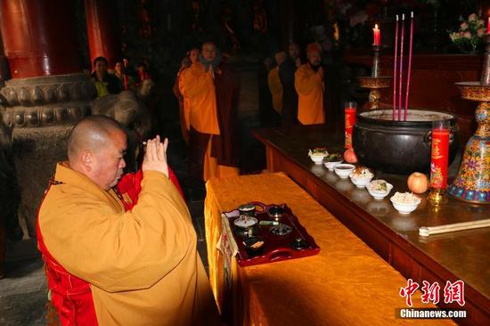 �����D������8�r30���������´��ی�������������Ŵ���Ў��I(l��ng)ɮ������һ��СҎ(gu��)ģ�Ĺ���������ű�������