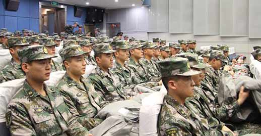 春晚將再現(xiàn)九三大閱兵盛況 北京軍區(qū)教官把關(guān) 春晚將再現(xiàn)九三大閱兵盛況 北京軍區(qū)教官把關(guān)