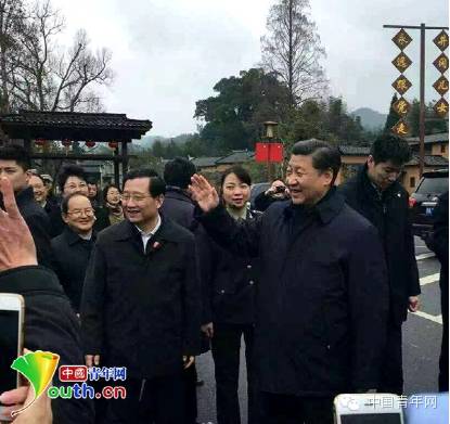 2��2�գ��Ϸ���С�ꡱ����(x��)��ƽ����������ɽ��������Ⱥ����