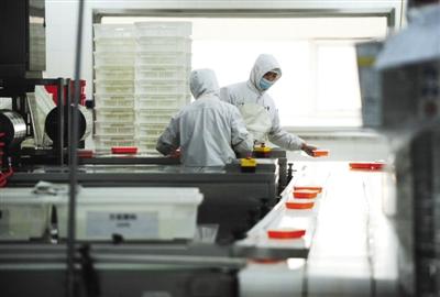 正月十五再迎返京客流高峰 地鐵適時延長運(yùn)營 正月十五再迎返京客流高峰 地鐵適時延長運(yùn)營