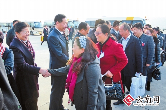 �����������ڵ�ȫ���˴�������w�C(j��)�x�_������ǰ���������Ӽ������_��ʮ����ȫ���˴��ĴΕ�(hu��)�h��