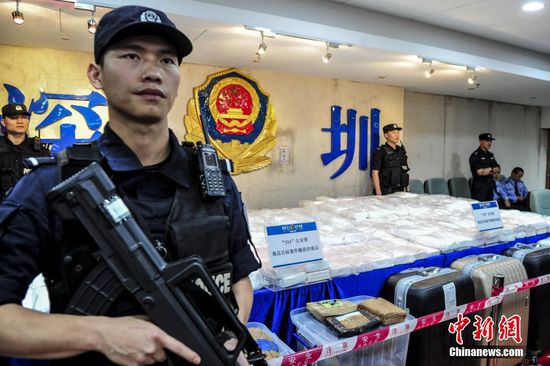 4��18��,�����й����փ�(n��i)չʾ���永��Ʒ����(d��ng)��,�V�|ʡ�����dͨ��(b��o),�ɹ��ƫ@��324����������ƷĿ��(bi��o)����,ץ�@����������9��(�������5��),��@��Ʒ�ɿ���400.5������������ӛ��