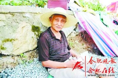 張有才:年近古稀 堅(jiān)守抗洪一線 張有才:年近古稀 堅(jiān)守抗洪一線