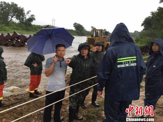 ����槡��V�����^(q��)����A���侯�ٱ��Ӿo�ų��U��