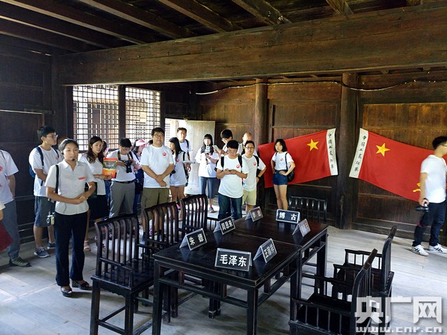 ���W(w��ng)�j(lu��)ý�w���D(zhu��n)�ġ���������Ҋ�C����С��֮·