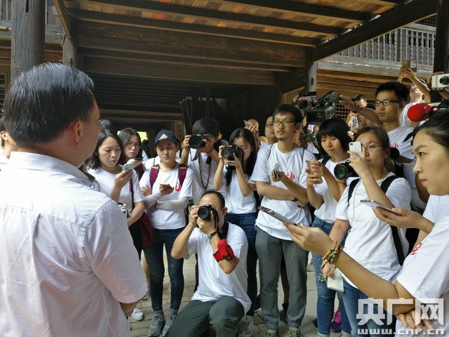 ���W(w��ng)�j(lu��)ý�w���D(zhu��n)�ġ���������Ҋ�C����С��֮·