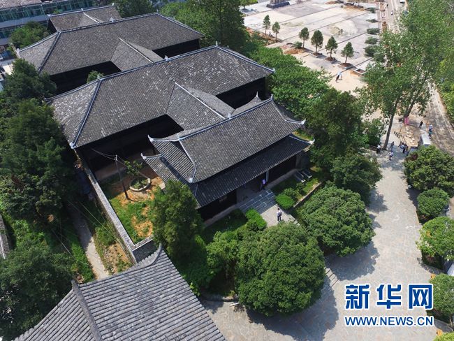 【網(wǎng)絡(luò)媒體走轉(zhuǎn)改】“飛閱”恭城書院:見證神奇的通道轉(zhuǎn)兵 【網(wǎng)絡(luò)媒體走轉(zhuǎn)改】“飛閱”恭城書院:見證神奇的通道轉(zhuǎn)兵