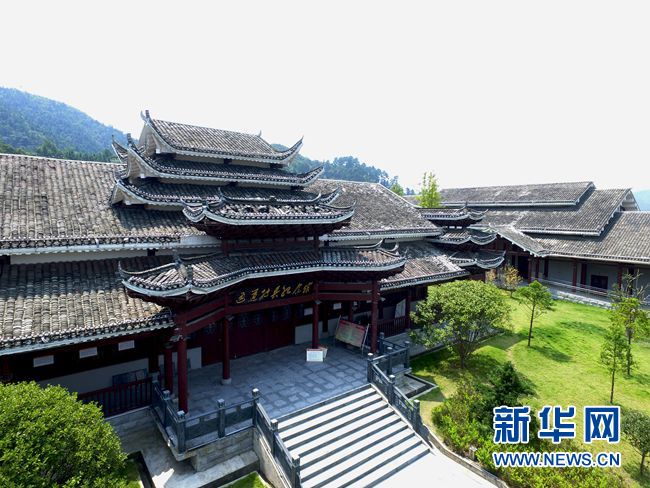 【網(wǎng)絡(luò)媒體走轉(zhuǎn)改】“飛閱”恭城書院:見證神奇的通道轉(zhuǎn)兵 【網(wǎng)絡(luò)媒體走轉(zhuǎn)改】“飛閱”恭城書院:見證神奇的通道轉(zhuǎn)兵