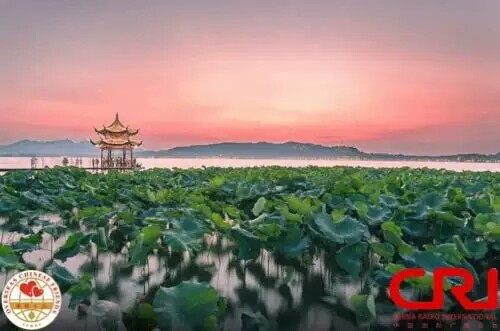 �DƬĬ�J(r��n)��(bi��o)�}