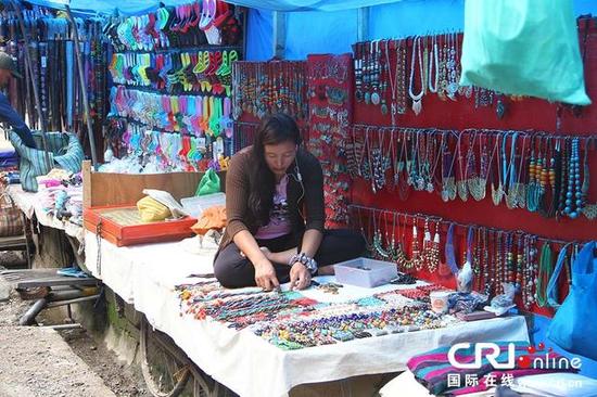 美媒揭達賴集團危機 年輕人不再熱衷搞“藏獨” 美媒揭達賴集團危機 年輕人不再熱衷搞“藏獨”