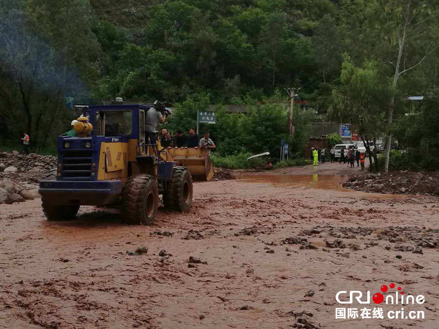 云南元謀發(fā)生泥石流災(zāi)害 救災(zāi)正全力展開 云南元謀發(fā)生泥石流災(zāi)害 救災(zāi)正全力展開