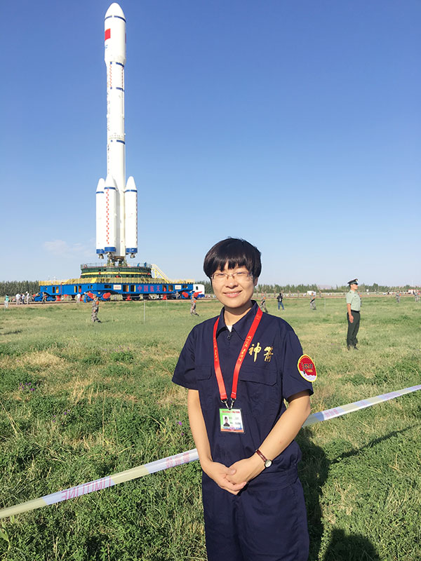 ����ƽ:����Ů���ܞ������Q���b��