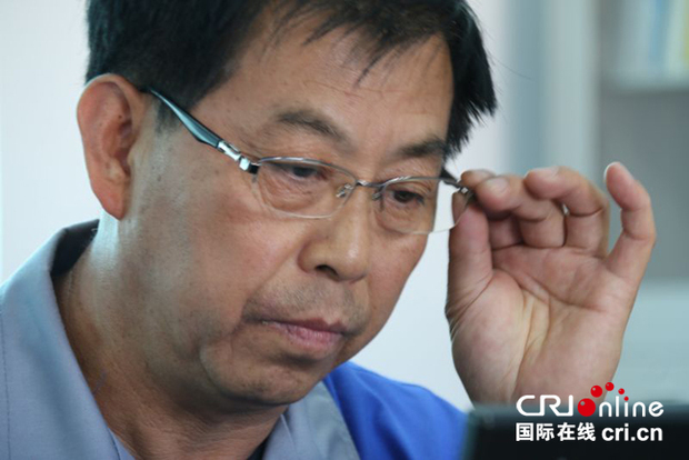 �DƬĬ�J(r��n)��(bi��o)�}