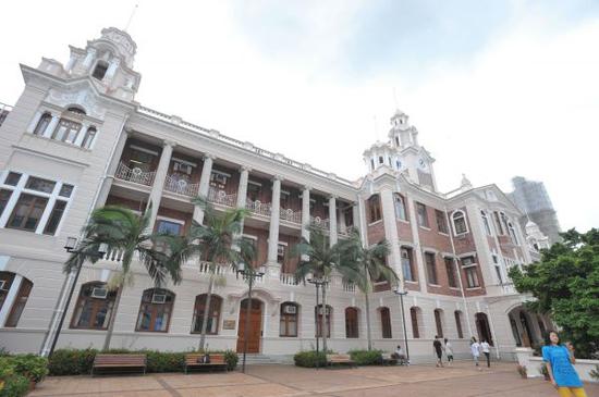 英媒:內(nèi)地頂尖高校實力甩開香港 科研成績耀眼 英媒:內(nèi)地頂尖高校實力甩開香港 科研成績耀眼