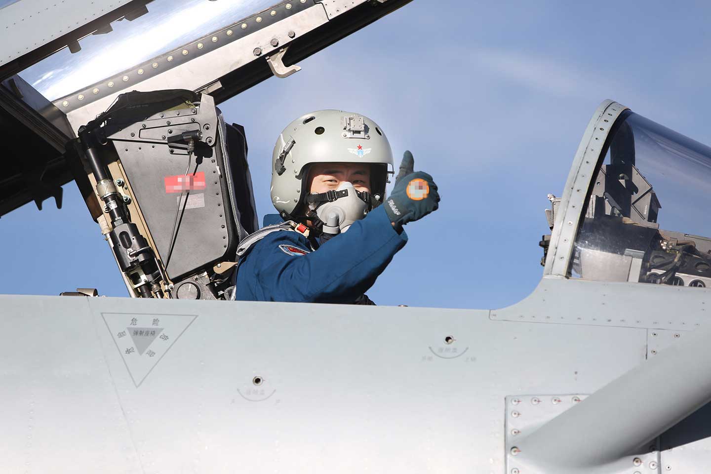 �������{��(zh��n)�C(j��)