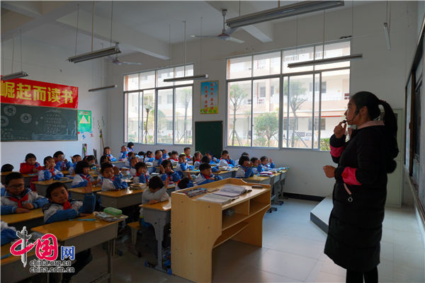 江西寧都:“互聯(lián)網(wǎng)+”讓老區(qū)人走出去 特色產(chǎn)品為人知