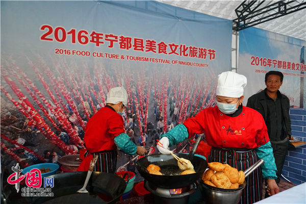 江西寧都:“互聯(lián)網(wǎng)+”讓老區(qū)人走出去 特色產(chǎn)品為人知