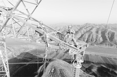 京津冀等地大氣污染物排放量仍大 “氣質(zhì)”達(dá)標(biāo)任重道遠(yuǎn) 京津冀等地大氣污染物排放量仍大 “氣質(zhì)”達(dá)標(biāo)任重道遠(yuǎn)