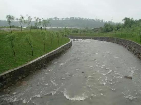 ��ʯϪӛ�ߣ��κ���ʯϪ������ʲô��