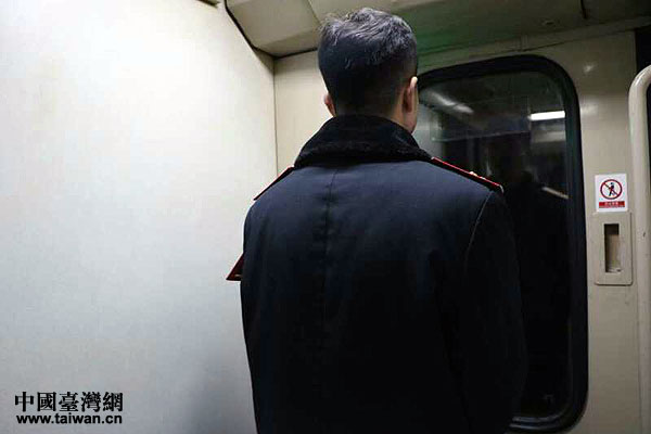 ��Ϧҹ���҂�?c��)�·�? oldsrc=