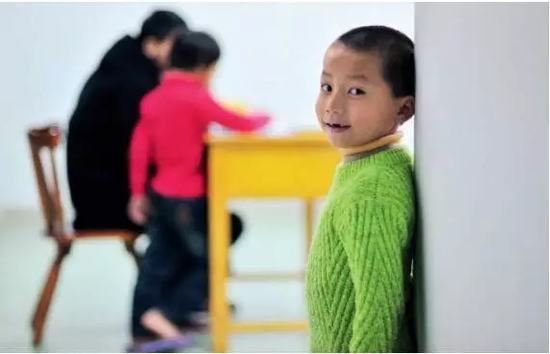 2013��1��������ʡȪ�ݕx��������Ժ�������B(y��ng)��24������ĺ���������ʡ�x��������߅������ݠ�^(q��)�ƫ@���u�ͷǷ����B(y��ng)�����У�������@24�������������Ҳ��������ĸ�ĸ������Ժ���˺��ӂ��R�r(sh��)�ġ��ҡ����D�����A