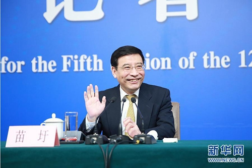 工信部回應(yīng)消費(fèi)者熱衷“海淘”:國(guó)貨當(dāng)自強(qiáng)