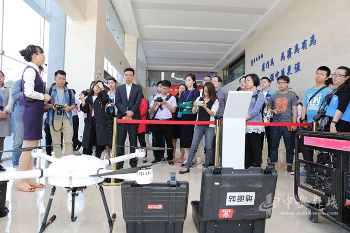 ِ������:���Ϸ��족�o�˙C(j��)���g(sh��)���H�I(l��ng)��