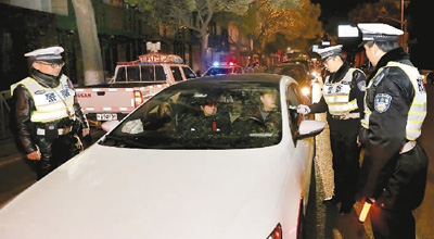 �����{һ�����̡������Ʉ��� ���ң��@��һ���`��