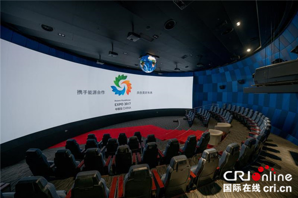 �DƬĬ�J���}