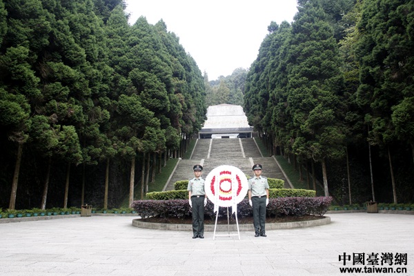 ȫ���W(w��ng)ýӛ�߅��L����ʥ�� ���ܿ�Խ�r(sh��)�յľ���ɽ����