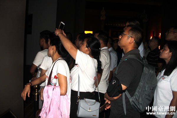 ȫ���W(w��ng)ýӛ�߅��L����ʥ�� ���ܿ�Խ�r(sh��)�յľ���ɽ����