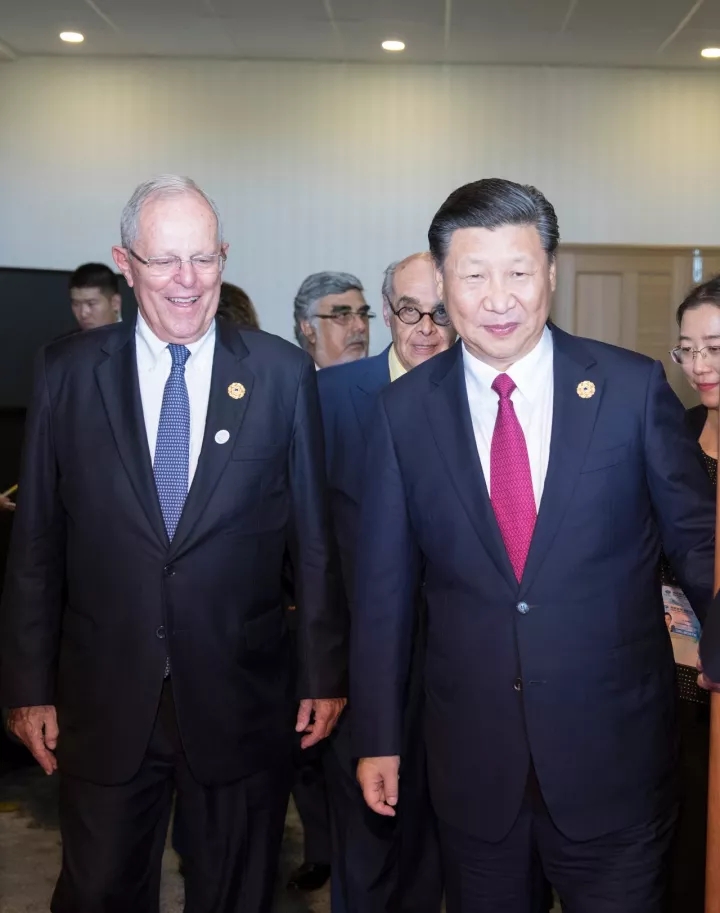 ���L��һ��:��(x��)��ϯæ��ҹ��11�c(di��n)�ŻؾƵ�