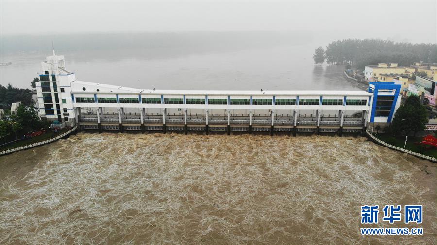 ������(x��)��ƽ�r���Ї���ɫ������x˼��ָ���¡����r����������ƪ�¡���(x��)��ƽ����ӛ�P(gu��n)���¡��D�Ļ��ӣ���11��һ�О������񡪡�����ȫ����Ѵ�Ȟ�(z��i)ȡ���A�����ش����֮�r