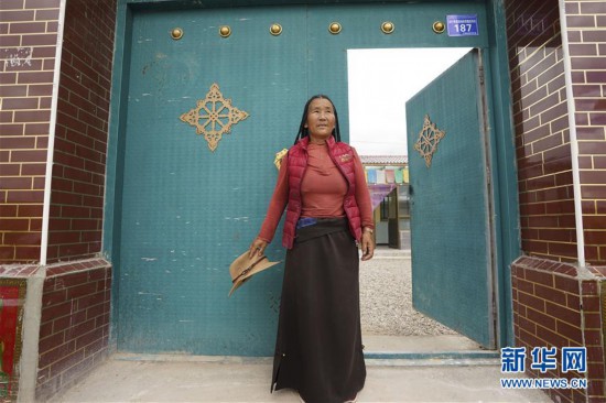 �����Aȫý�^�l�������҂���С������Q��(zh��n)�Q��Óؚ����(ji��n)���D�Ļ���(d��ng)����12����ԭ�Ͼ`�ŵĹ�â������(l��i)���ຣ�������ؚ�������Ĺ���