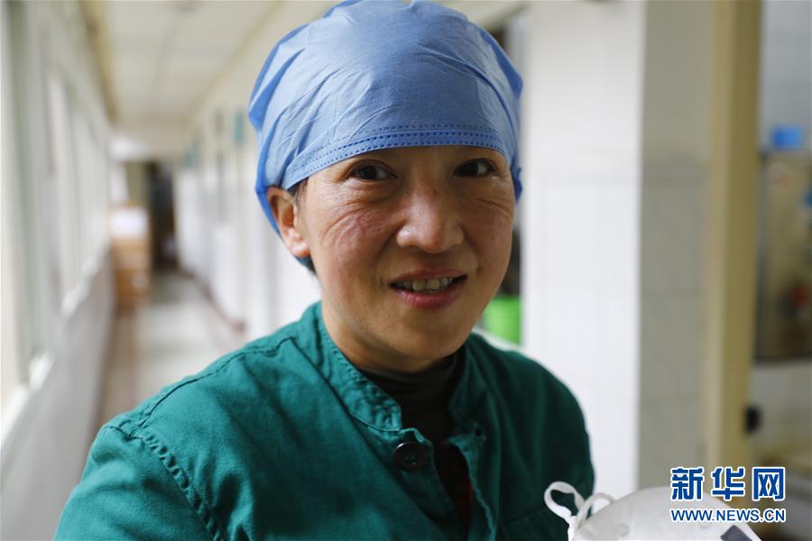 ������һ���t(y��)���ˆTӢ��Ⱥ�w���D�Ļ��ӣ���8��һ�О������񽡿������в���(zh��n)�^(q��)���t(y��)Ժ�h�Tͻ��꠿����¹ڷ�������ӛ��