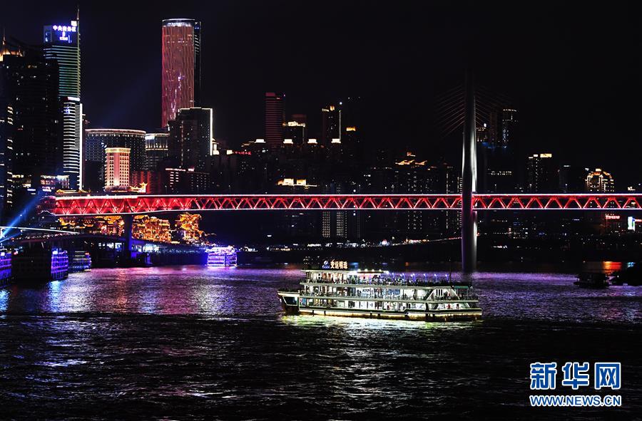 �����Aȫý�^�l���D�Ļ���(d��ng)����8�����p��(ji��)��ϲ��� һ�Ӽ҇�(gu��)�顪��ȫ��(gu��)���ؚg�ȇ�(gu��)�c����ѹ�(ji��)����