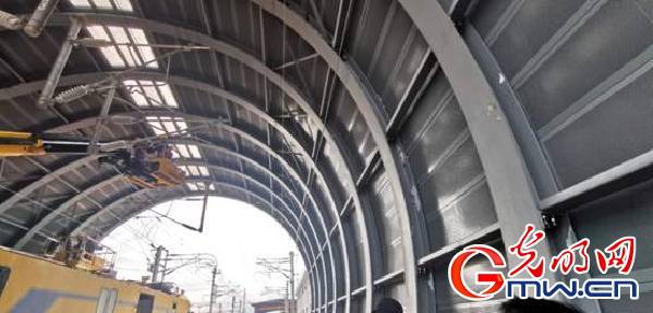 ���l(f��)�F(xi��n)�����F·�����M���c��Ȼ���C���� ���F�������o��С�B���á�