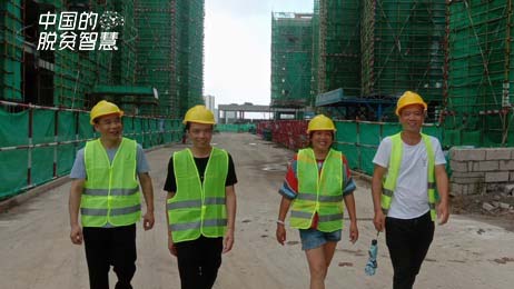 唐武瓊在工地工作時(shí)的照片(受訪者供圖)