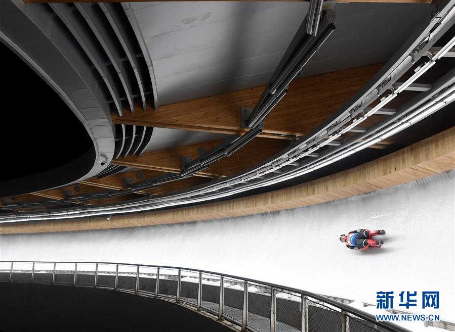 ���w������1���������W��(hu��)�Ͷ����W��(hu��)�e�Мyԇ���(d��ng)