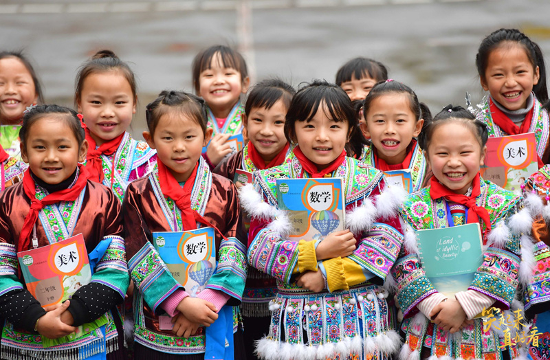 ���V����ˮ�������οh�U���l(xi��ng)����У�ĺ��ӂ��ں�Ӱ(2019��3��14�Քz)��